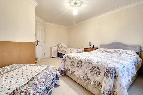 2 bedroom apartment for sale, Hanbury Court, Thetford