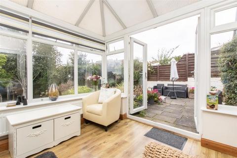 2 bedroom detached bungalow for sale, Belper Avenue, Nottingham NG4