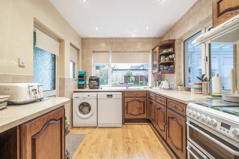 29 Hermitage Road, London, SE19 3QW