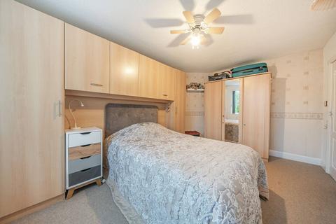 29 Hermitage Road, London, SE19 3QW