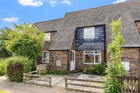 4 bedroom terraced house to rent, Maplehurst Road, Chichester