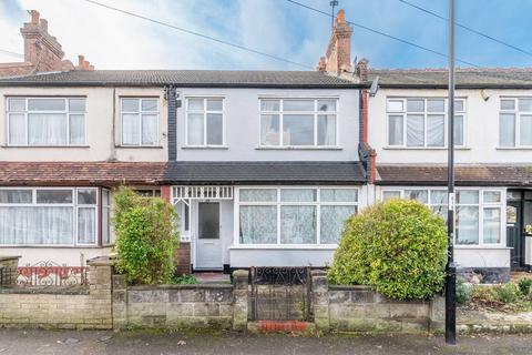 3 bedroom terraced house to rent, Silverleigh Road, Mitcham, Thornton Heath, CR7