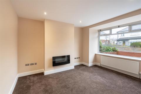 3 bedroom semi-detached house for sale, Hawthorn Road, Leeds LS19