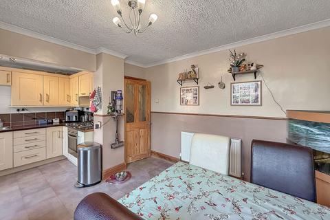 3 bedroom end of terrace house for sale, Orchard Road, Barnstaple EX32