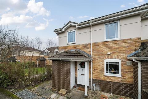 3 bedroom end of terrace house for sale, Beverley Way, Chippenham