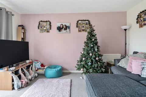 3 Beverley Way, Chippenham, SN14 0XS