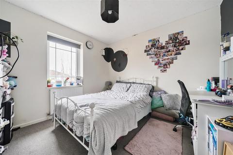 3 Beverley Way, Chippenham, SN14 0XS