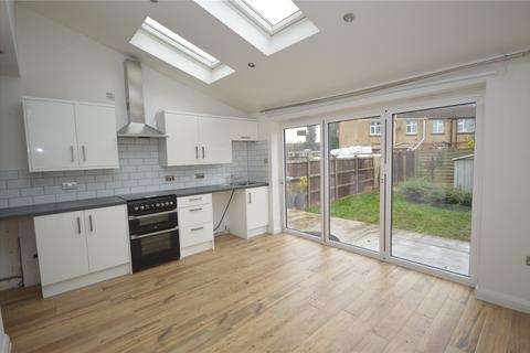 3 bedroom terraced house for sale, The Avenue, Luton, Bedfordshire, LU4