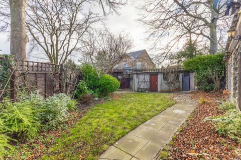 2 bedroom bungalow for sale, Barnsley Road, Wakefield