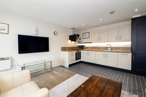 2 bedroom apartment to rent, Ionian Building, Narrow Street, London, E14