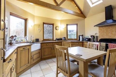 Bridgend High Street, Burrelton, Blairgowrie, PH13 9NX