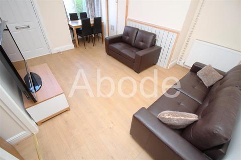 4 bedroom house to rent, Brudenell Street, Hyde Park, Leeds