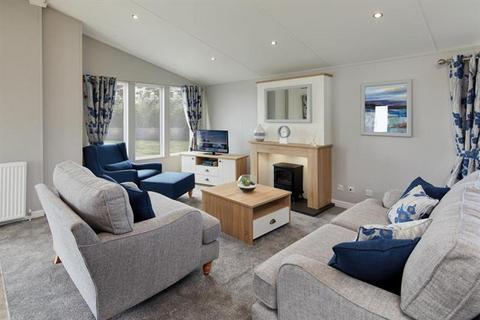 3 bedroom lodge for sale, Tattershall Lakes Country Park