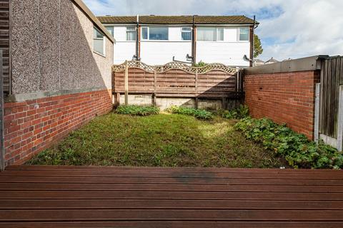 3 bedroom semi-detached house for sale, Cornfield Avenue, Huddersfield HD3