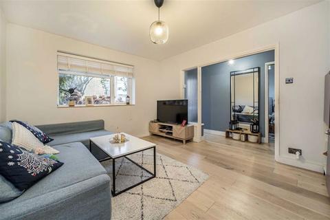 2 bedroom flat for sale, Burnt Ash Road, London SE12