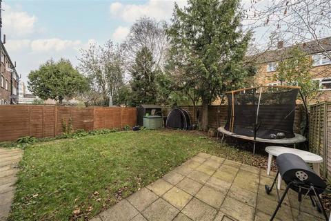 2 bedroom flat for sale, Burnt Ash Road, London SE12