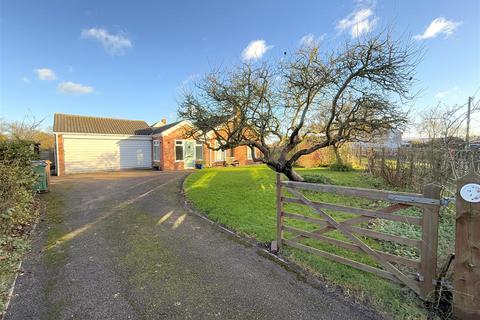 3 bedroom detached bungalow for sale, Chapel Street, Barkestone