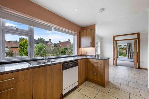 3 bedroom detached bungalow for sale, Chapel Street, Barkestone