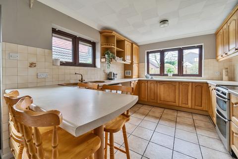 3 bedroom bungalow for sale, Wrights Close, South Wonston, Winchester, Hampshire, SO21