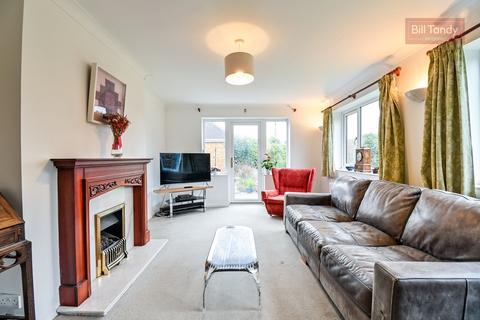 5 Giffords Croft, Lichfield, WS13 7HG