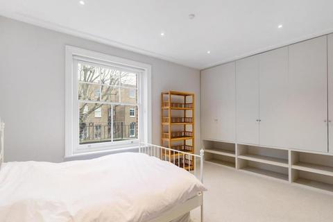 3 bedroom apartment to rent, Gloucester Terrace, London W2