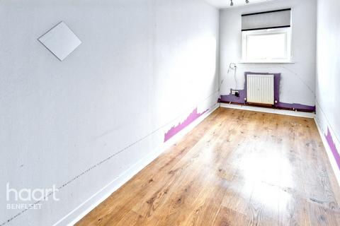 undefined, Dovercliff Road, Canvey Island