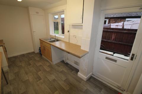 3 bedroom terraced house to rent, Shobnall Road , Burton upon Trent DE14