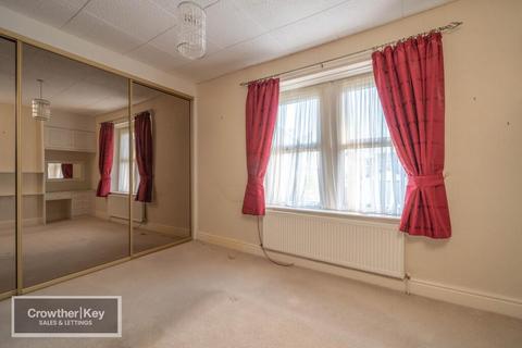 2 bedroom terraced house for sale, Victoria Avenue, Fairfield, Buxton