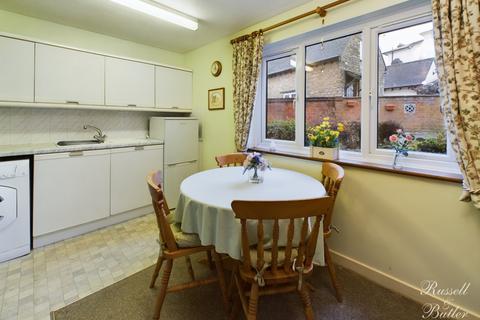 2 bedroom ground floor maisonette for sale, McKenzie Close, Buckingham