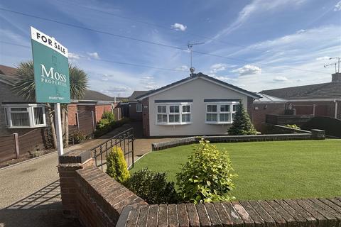 64 Rands Lane, Armthorpe, Doncaster, DN3 3DY