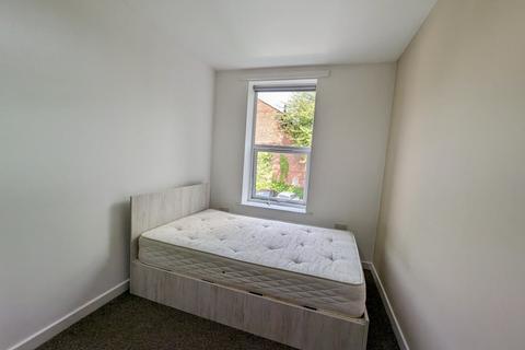 4 bedroom flat to rent, The Globe, Newcastle NE2