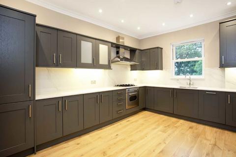 2 bedroom flat for sale, Halford Road, Richmond TW10