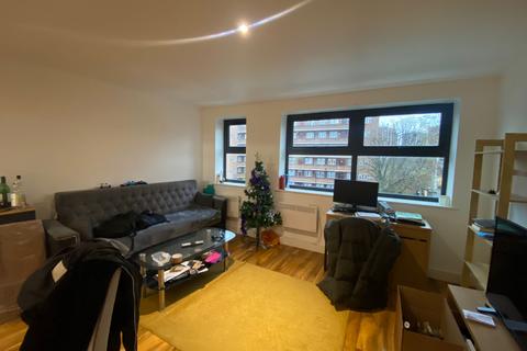 1 bedroom flat to rent, Walworth Road, London SE17