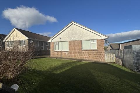 3 bedroom detached house for sale, Silverstream Drive, Hakin, Milford Haven, Pembrokeshire, SA73