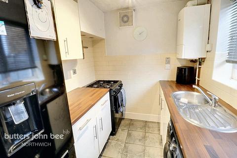 2 bedroom semi-detached house for sale, Cloverdale, Northwich