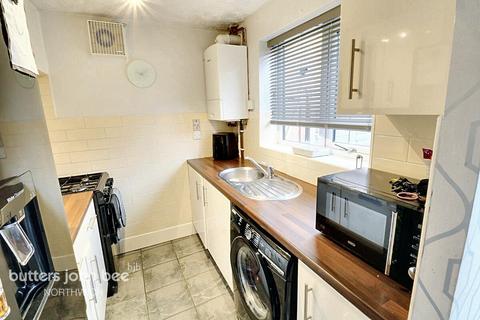 2 bedroom semi-detached house for sale, Cloverdale, Northwich