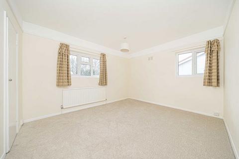 3 bedroom semi-detached house for sale, Winchester Road, Feltham TW13