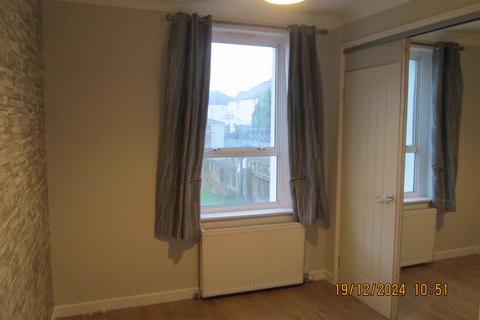 2 bedroom flat to rent, Glebe Crescent, Ayr, Ayrshire, KA8