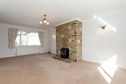 4 bedroom detached bungalow to rent, Dacre, Harrogate, HG3