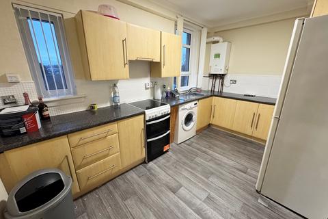 2 bedroom flat for sale, Queens Crescent, Chapelhall, Airdrie, Lanarkshire