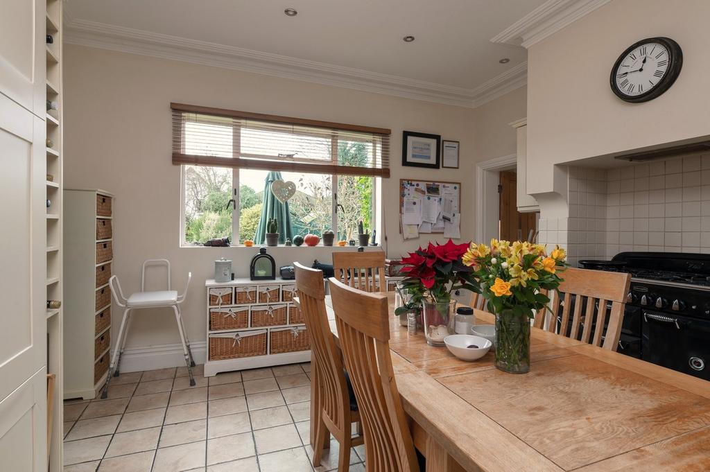 Kitchen / Breakfast Room