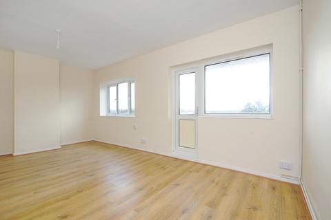 3 bedroom apartment to rent, Whitefoot Lane Bromley BR1