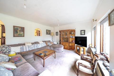 4 bedroom detached house for sale, Chase Side,  London,  N14