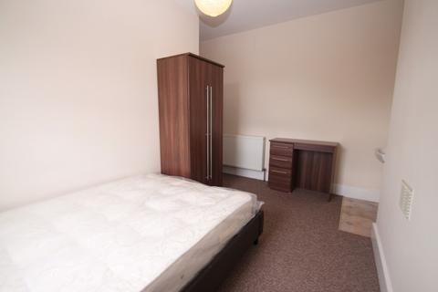 1 bedroom in a house share to rent, The Greenway, Uxbridge