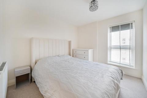 2 bedroom apartment to rent, Slough,  Berkshire,  SL1