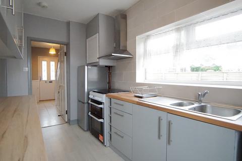 4 bedroom semi-detached house to rent, Lower Station Road, Bristol BS16