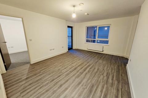 2 bedroom apartment to rent, 2 bed apt in Baltic with double balcony