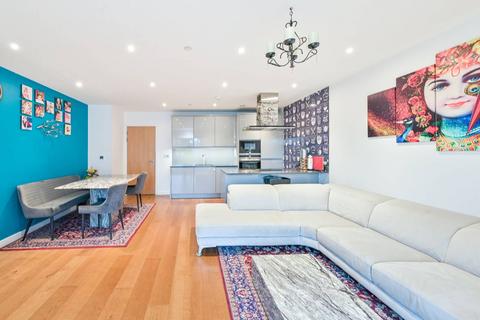 3 bedroom flat for sale, Lismore Boulevard, Temple Fortune, London, NW9