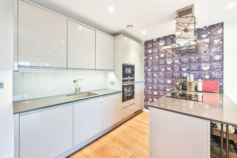 3 bedroom flat for sale, Lismore Boulevard, Temple Fortune, London, NW9