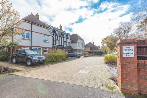 5 bedroom townhouse for sale, Bond Close, Iver Heath SL0